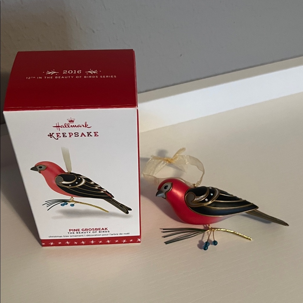 Hallmark Pine Grosbeak Ornament - The Beauty of Birds
